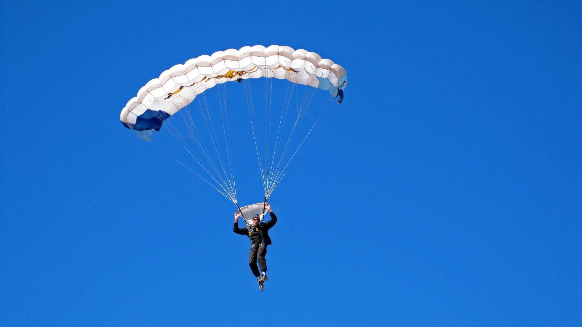 篮球“最后两分钟”模拟赛 专练关键时刻决策能力